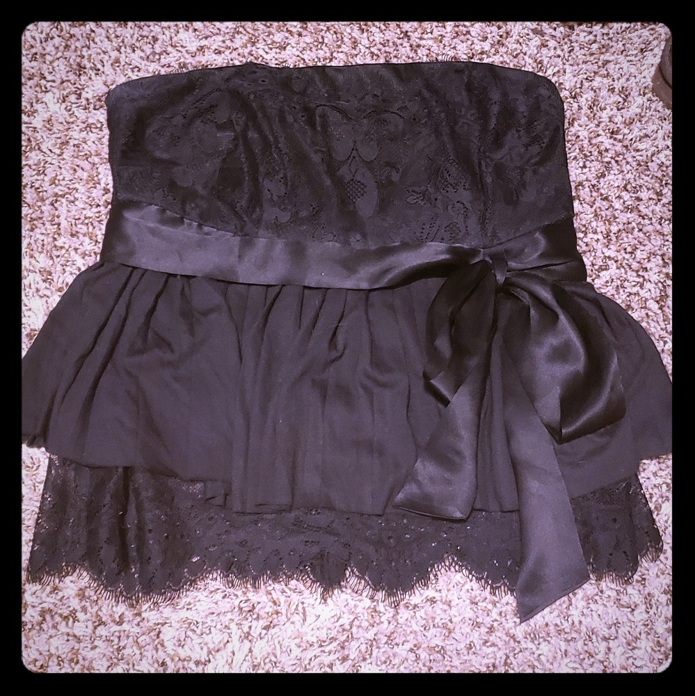 Strapless top